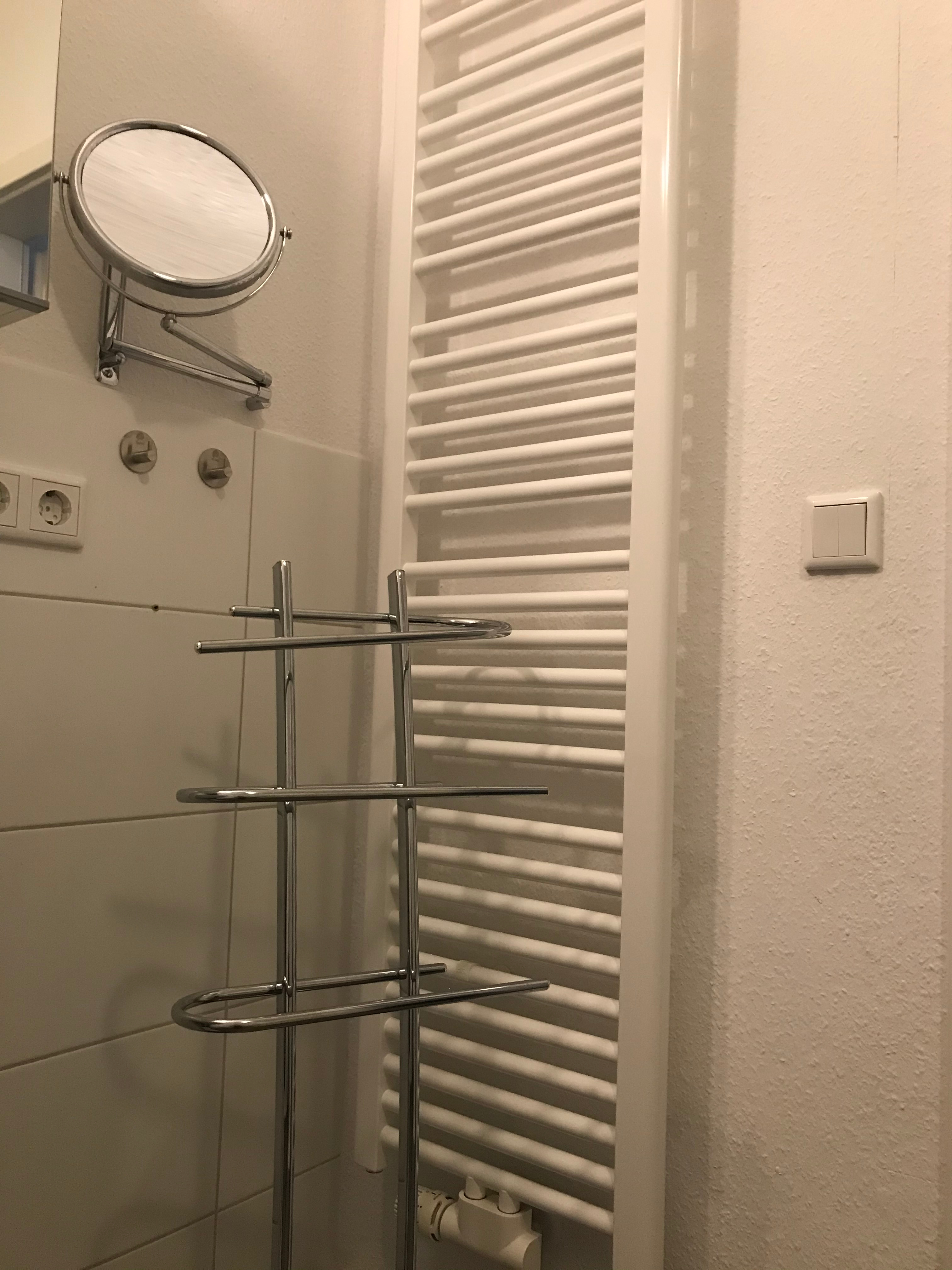 badezimmer-handtuchhalter-zimmer-villa-olga-groemitz